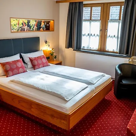 Zur Krone Hotel