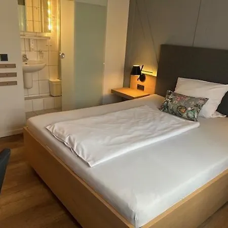 Zur Krone Hotel Großheubach