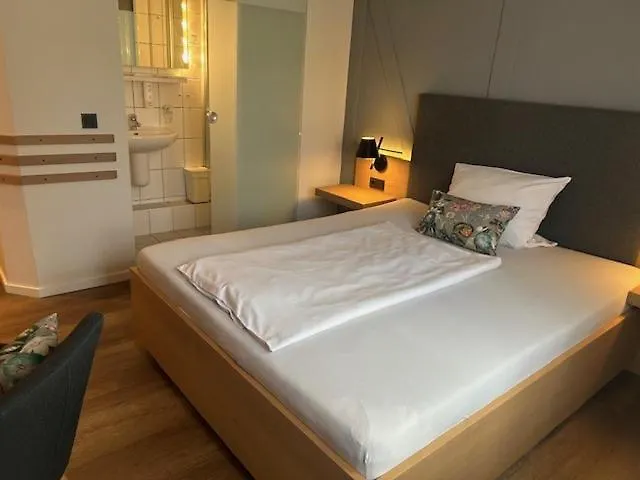 Zur Krone Hotel Großheubach